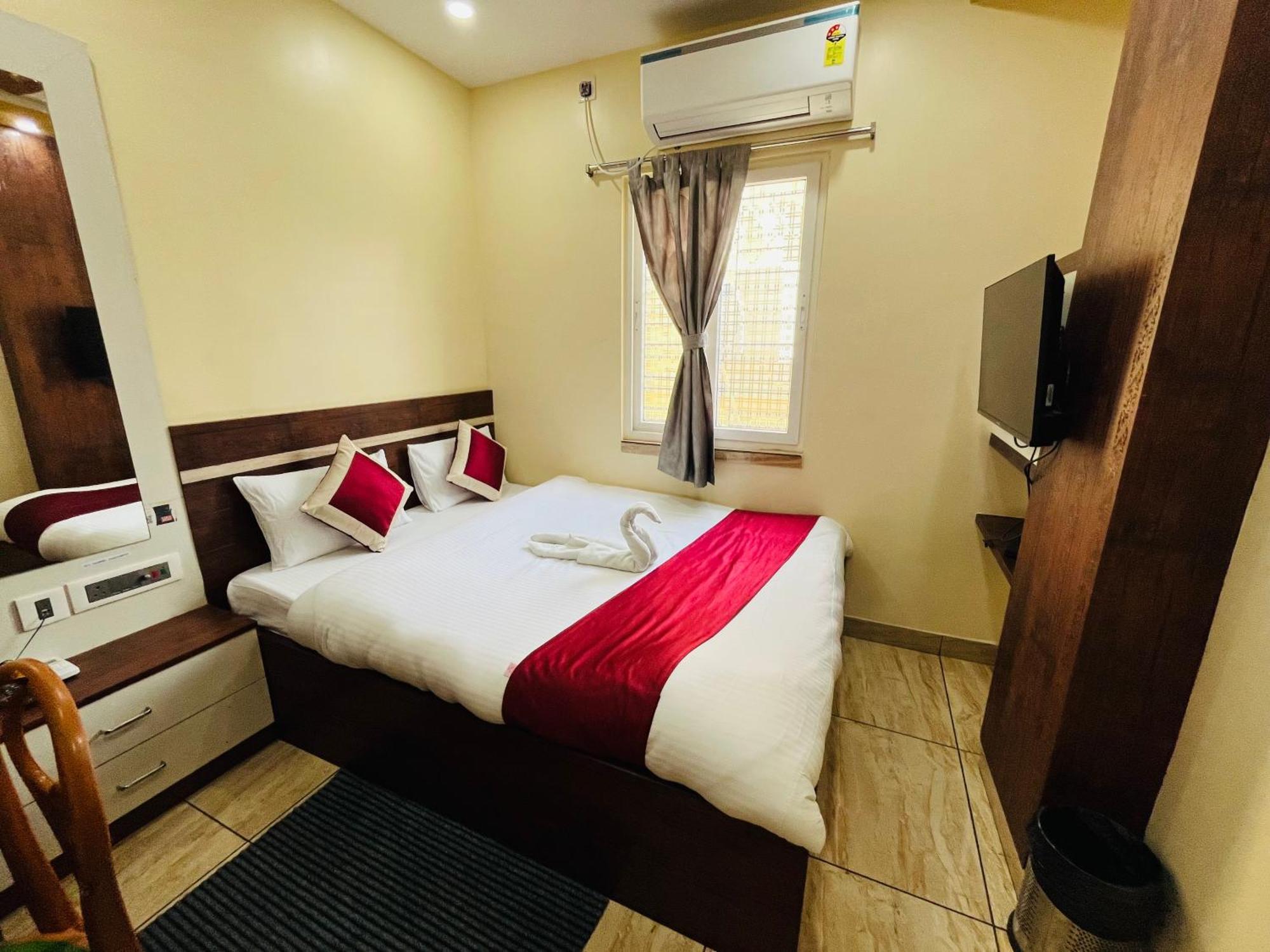 Hotel Kanan Inn Калькутта Экстерьер фото