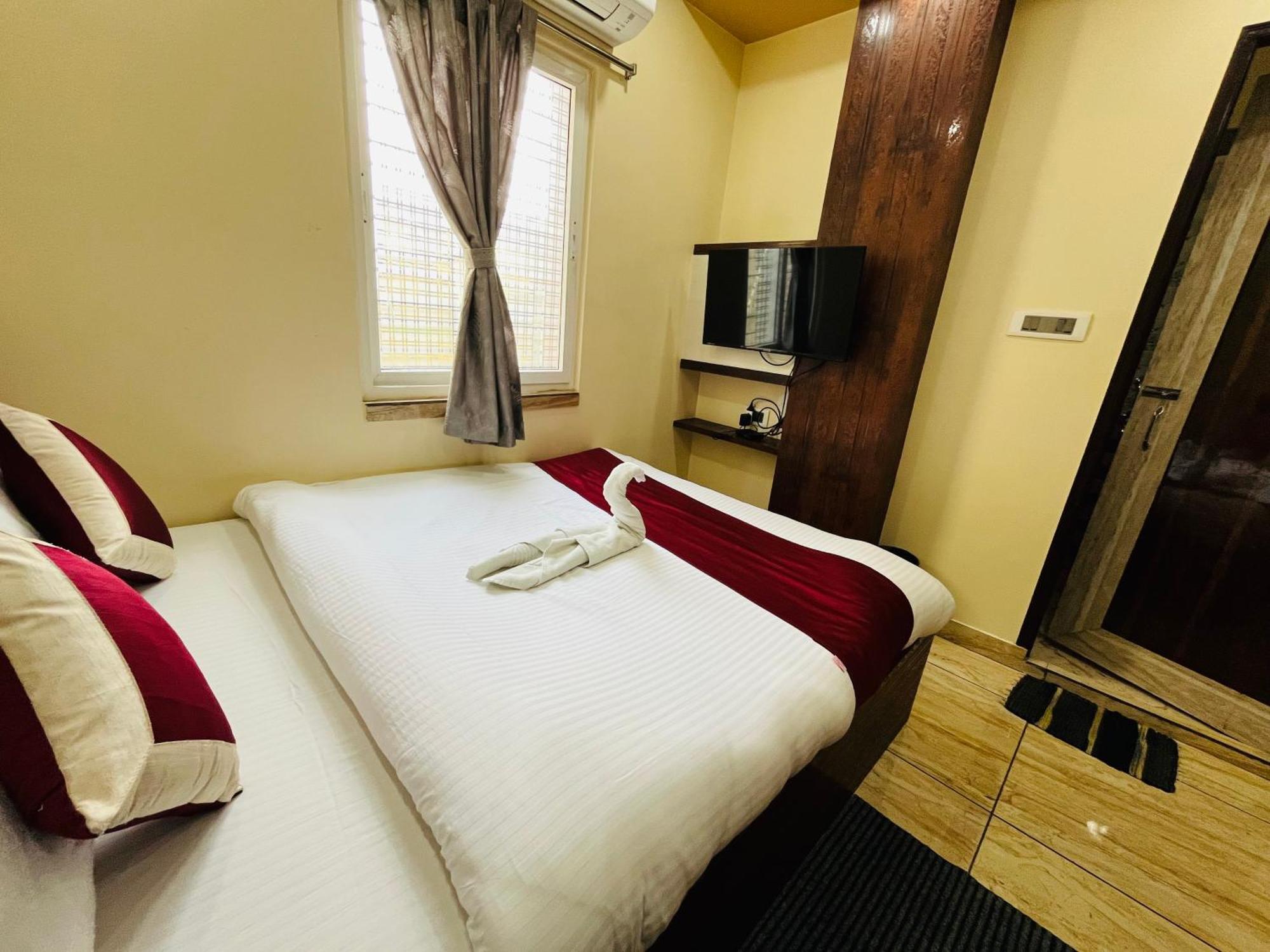 Hotel Kanan Inn Калькутта Экстерьер фото