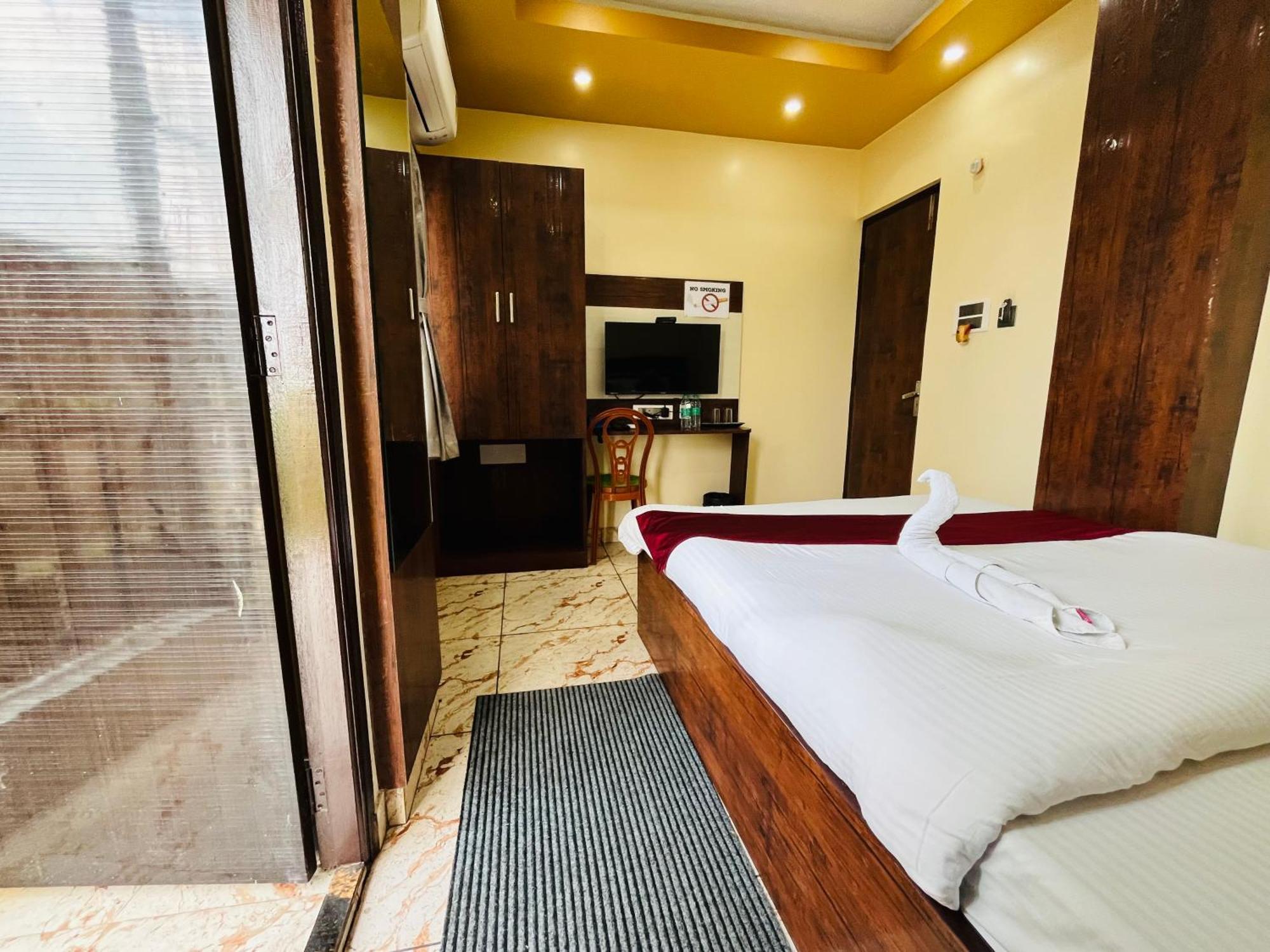 Hotel Kanan Inn Калькутта Экстерьер фото