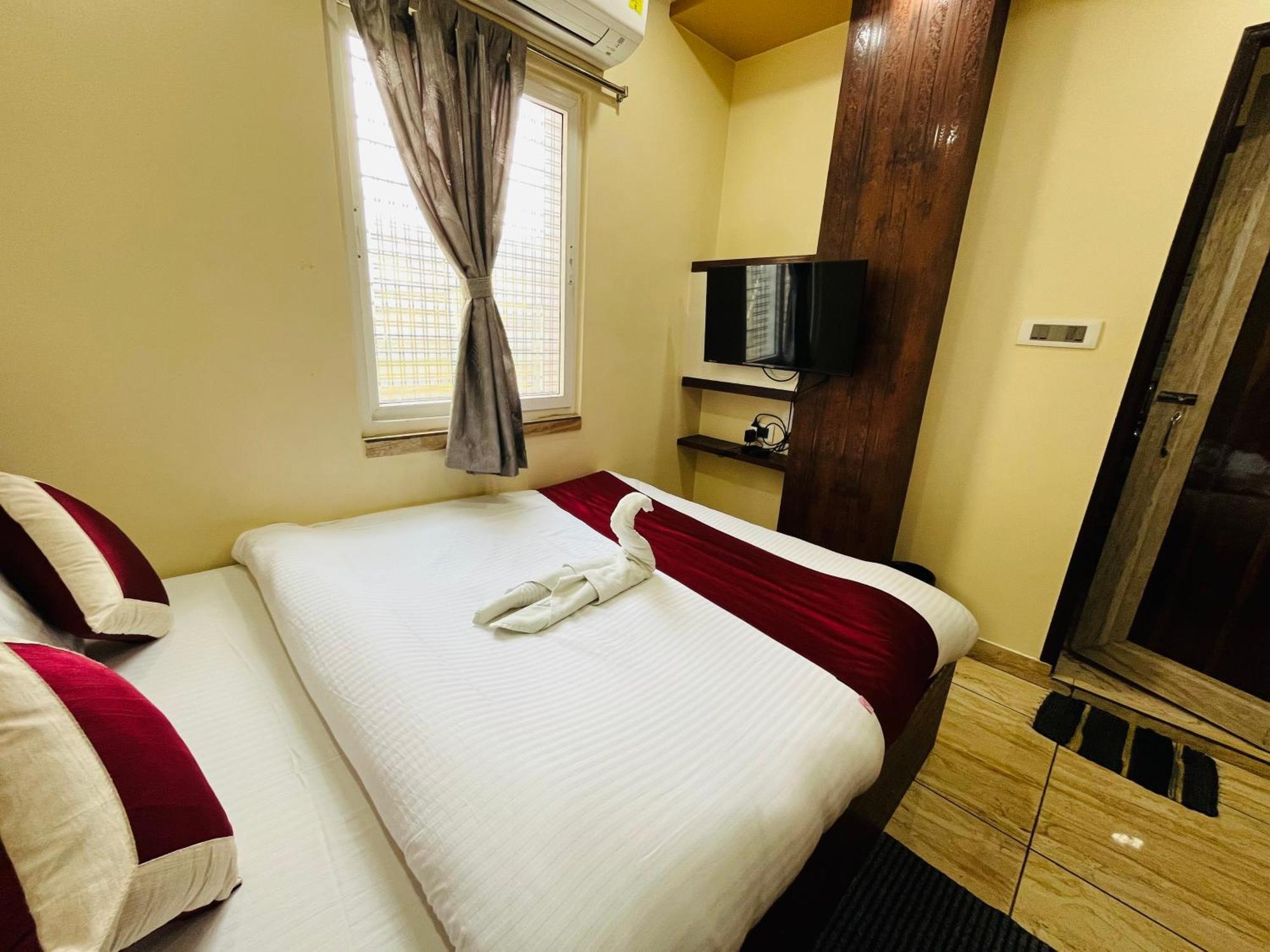 Hotel Kanan Inn Калькутта Экстерьер фото