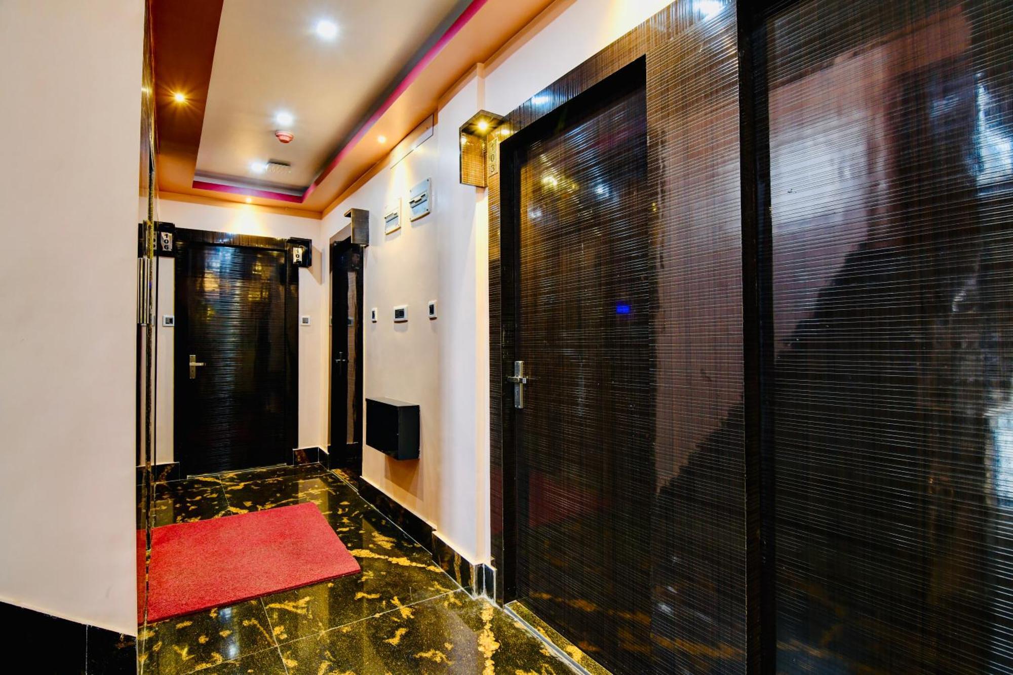 Hotel Kanan Inn Калькутта Экстерьер фото