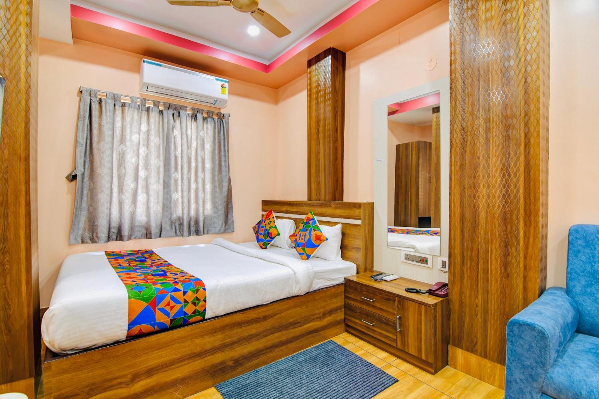 Hotel Kanan Inn Калькутта Экстерьер фото