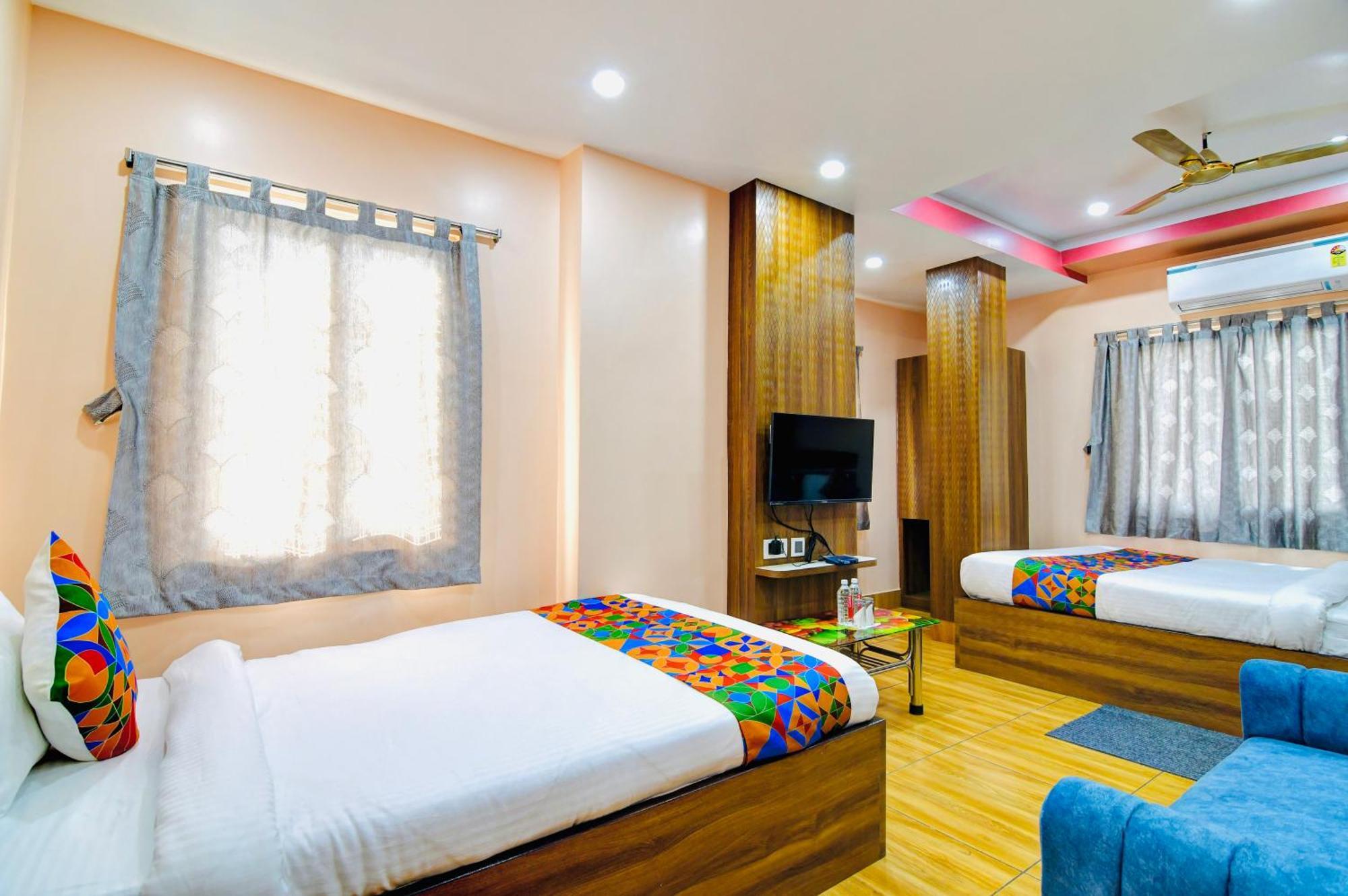 Hotel Kanan Inn Калькутта Экстерьер фото