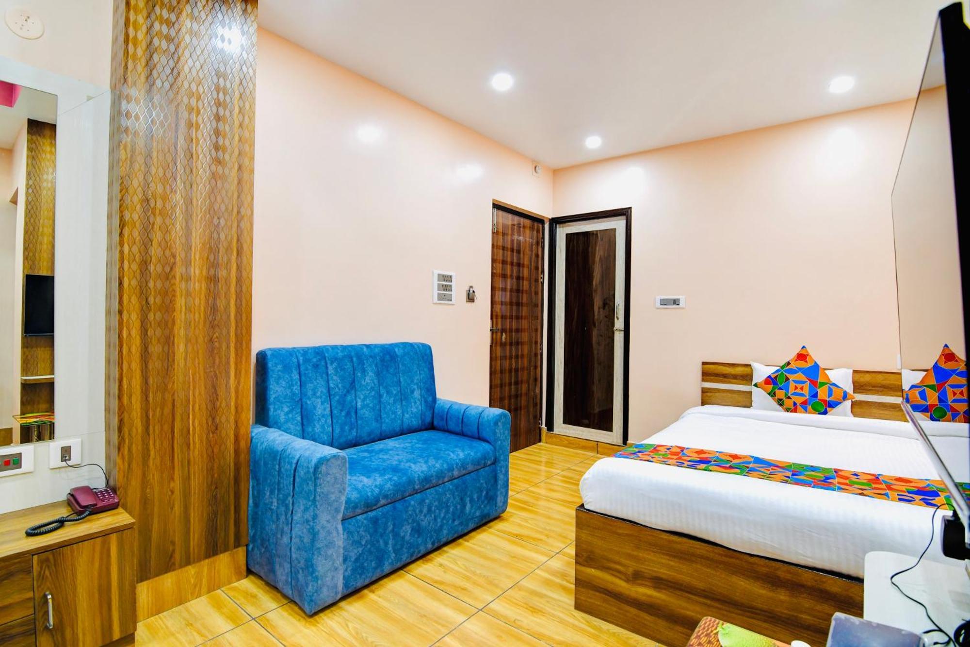 Hotel Kanan Inn Калькутта Экстерьер фото