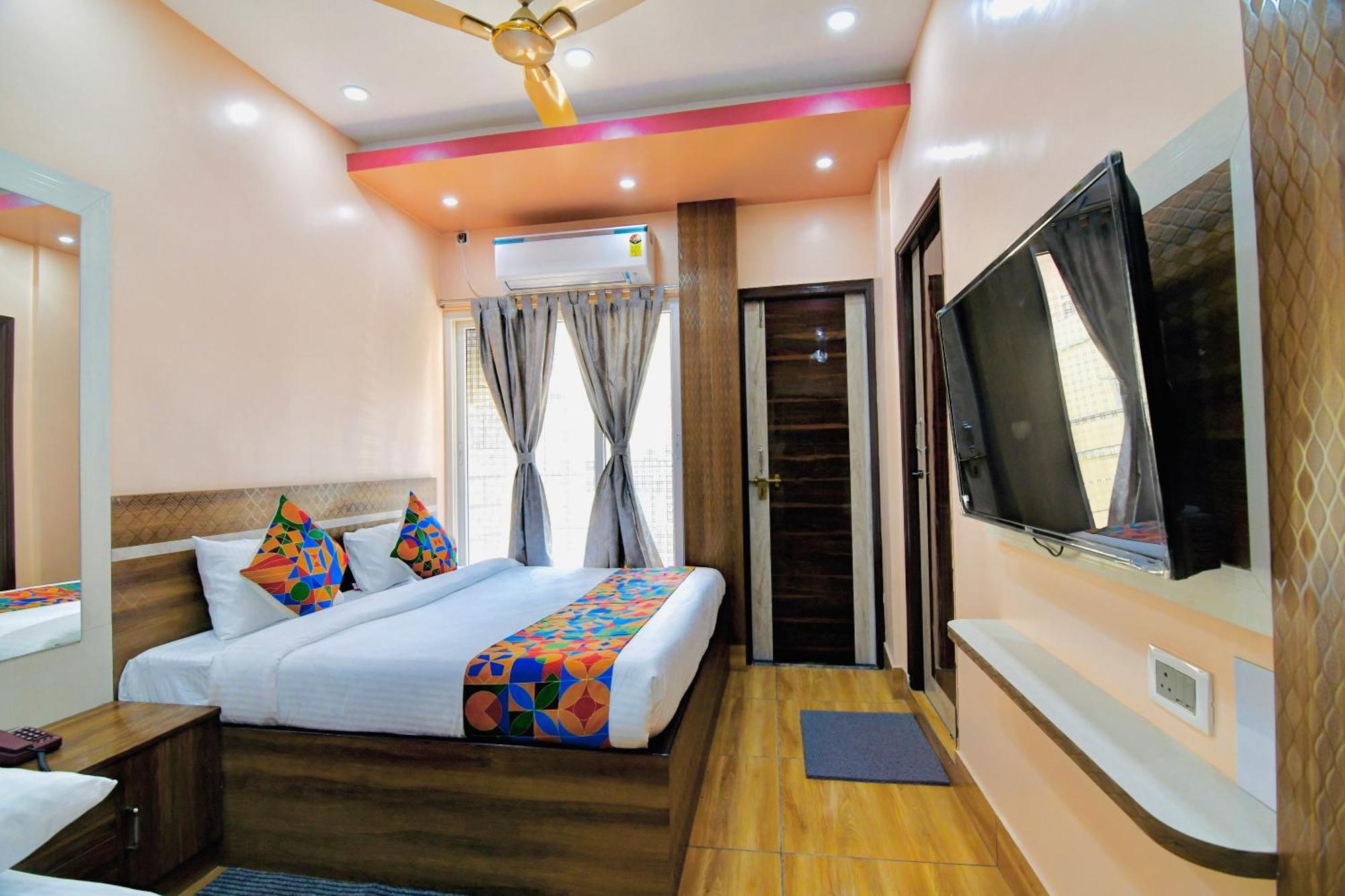 Hotel Kanan Inn Калькутта Экстерьер фото